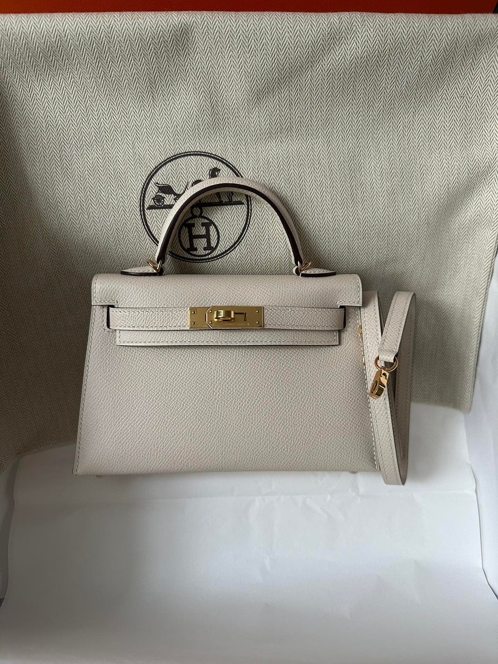 HM KELLY MINI 19 WHITE EPSOM GOLD HARDWARE