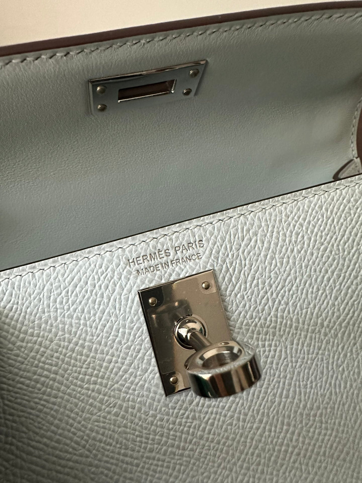 HM KELLY MINI 20 CLOUD BLUE EPSOM SILVER HARDWARE