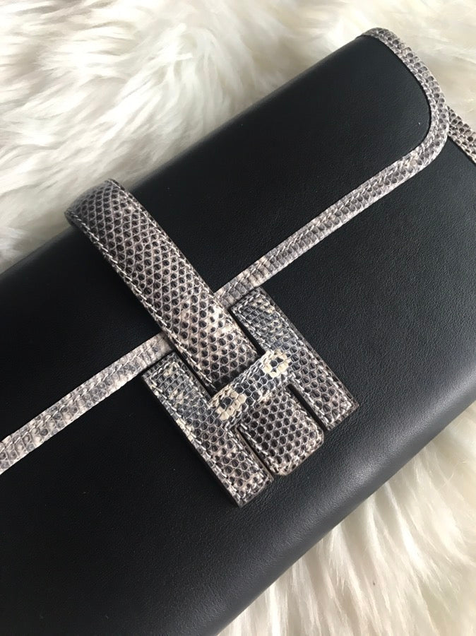 JIGE ELAN 29 CLUTCH IN BLACK CALFSKIN WITH WHITE LIZARD SKIN