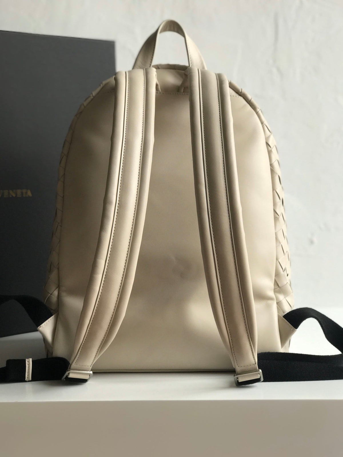 SMALL INTRECCIATO 41 BACKPACK IN BEIGE CALFSKIN