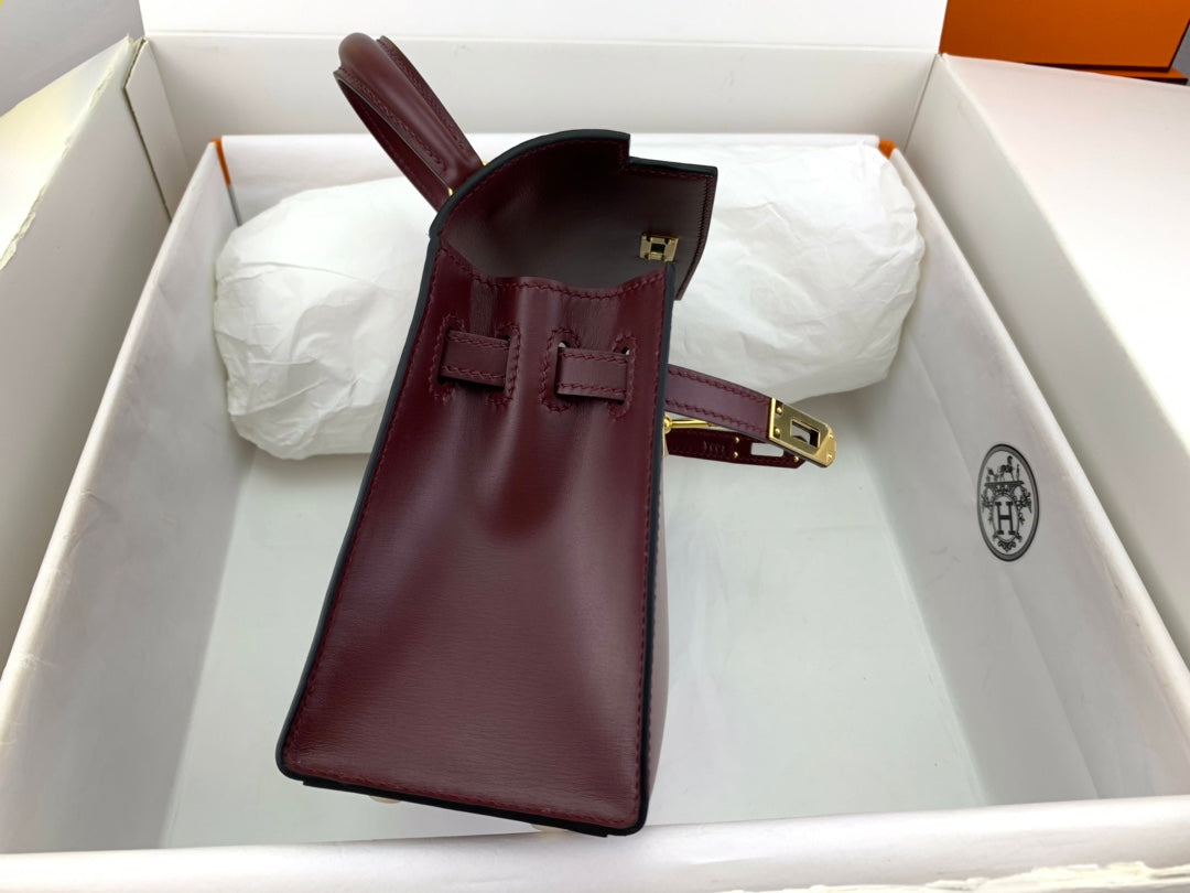 KELLY MINI 20 BAG IN WINE RED SMOOTH CALFSKIN WITH GOLD HARDWARE