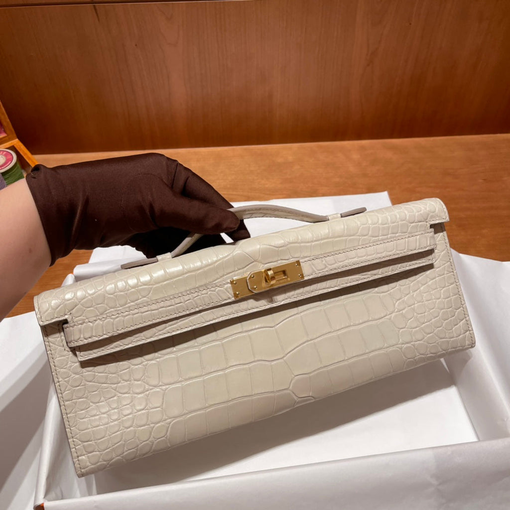 KELLY CUT 31 IN WHITE CREAM ALLIGATOR LEATHER WITH GOLD HARDWARE