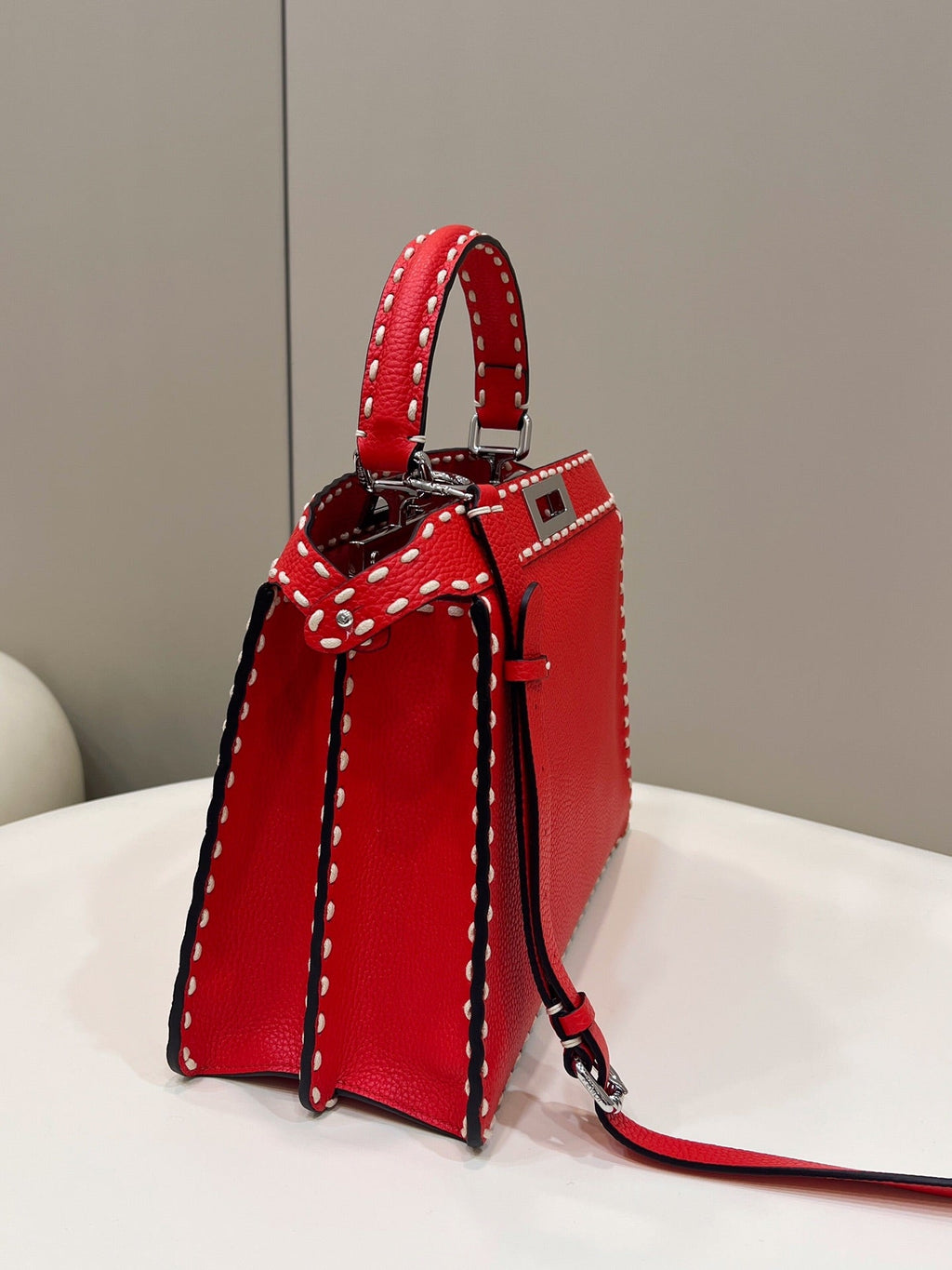 PEEKABOO ISEEU 33 IN RED GRAINED CALFSKIN SILVER HARDWARE