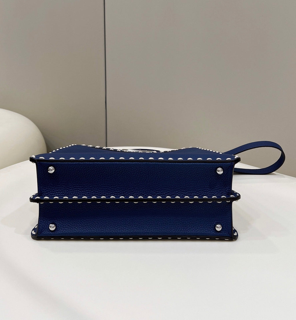 PEEKABOO ISEEU 33 IN NAVY BLUE GRAINED CALFSKIN SILVER HARDWARE