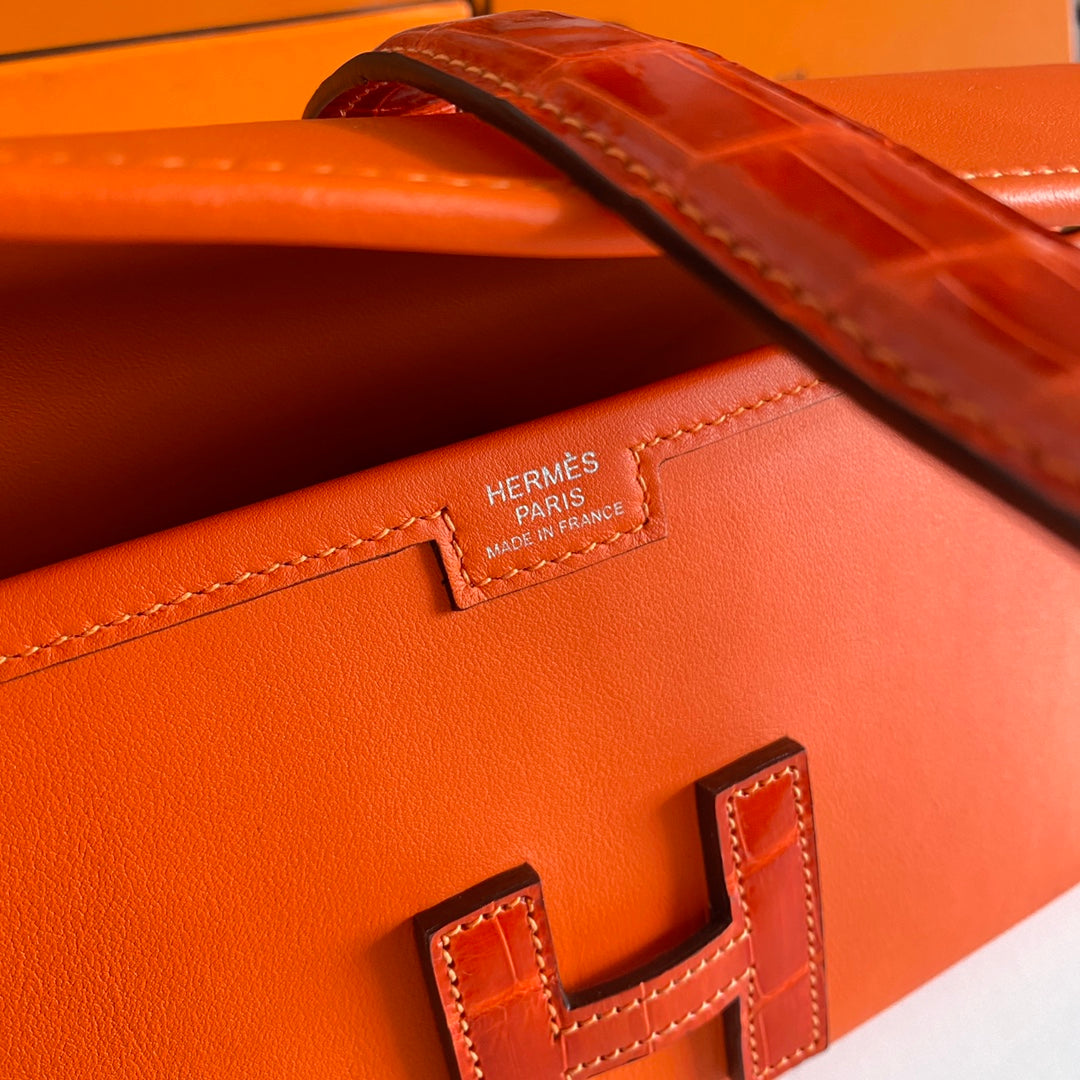 JIGE ELAN 29 CLUTCH IN BRIGHT ORANGE CALFSKIN WITH LIZARD SKIN