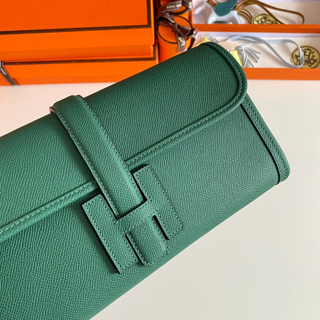 JIGE ELAN 29 CLUTCH IN FOREST GREEN CALFSKIN