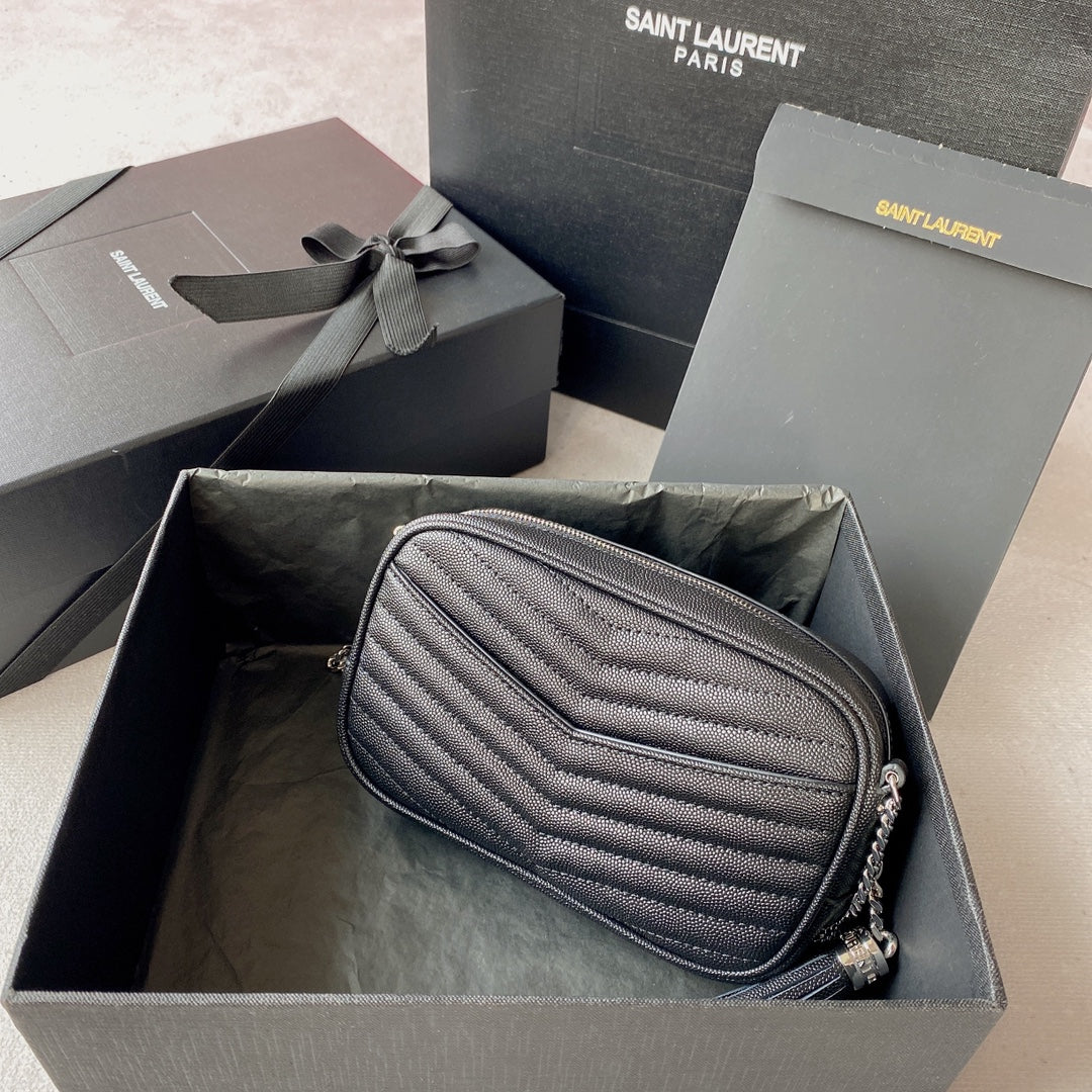 LOU MINI CAMERA BAG 19 IN BLACK CAVIAR PATTERN CALFSKIN SILVER HARDWARE
