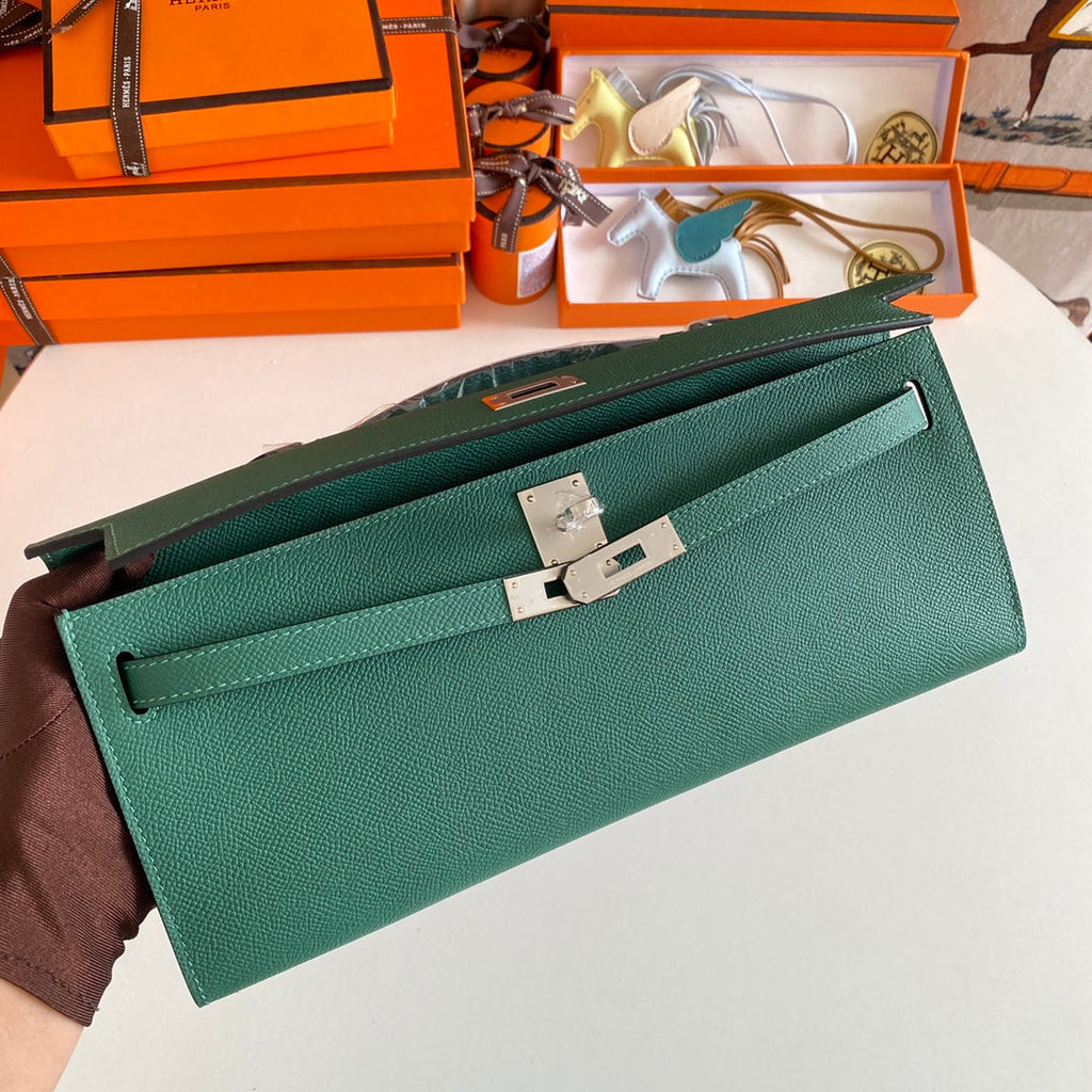 KELLY CUT 31 IN GREEN FOREST CALFSKIN WITH SILVER HARDWARE