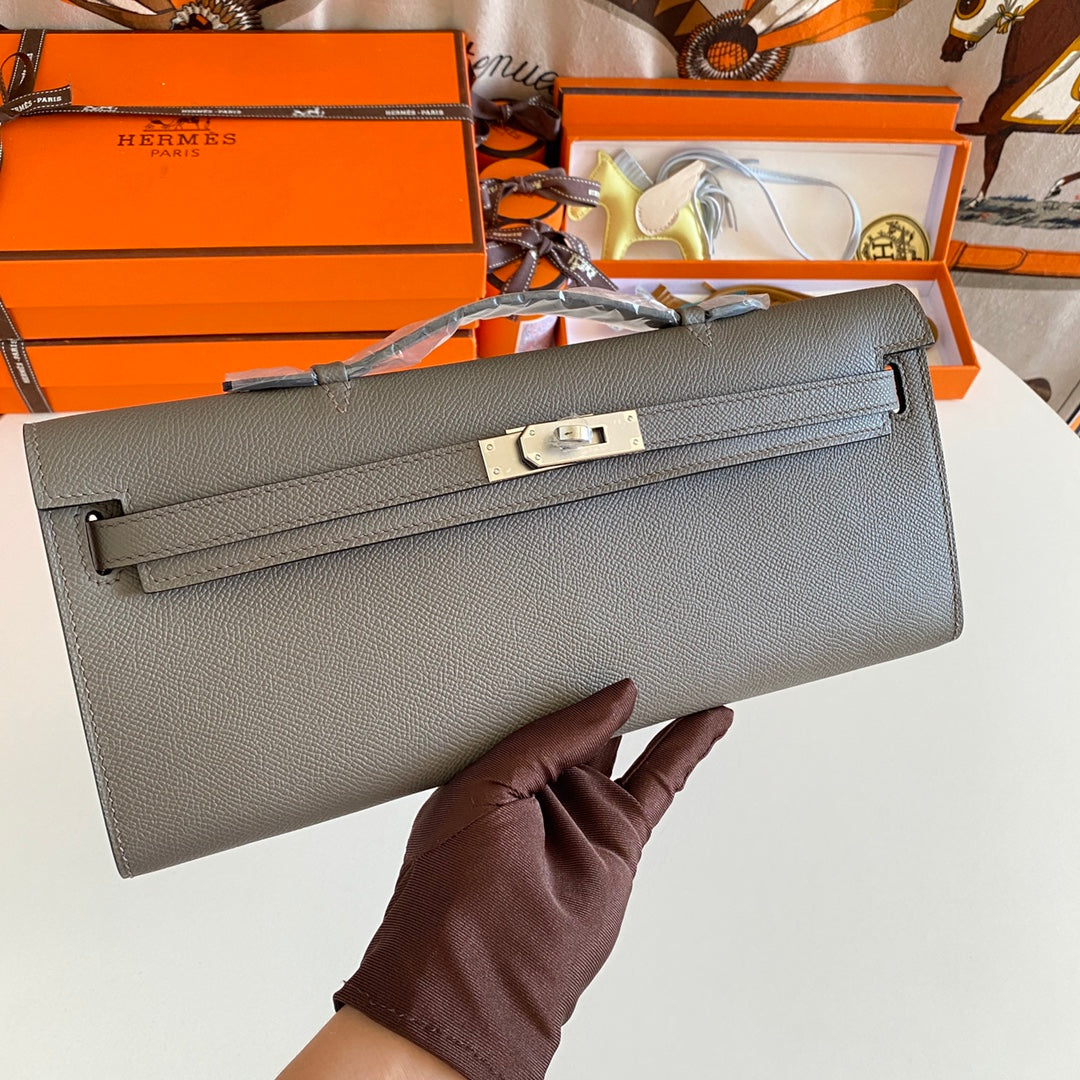 KELLY CUT 31 IN WOOD BROWN CALFSKIN WITH SILVER HARDWARE