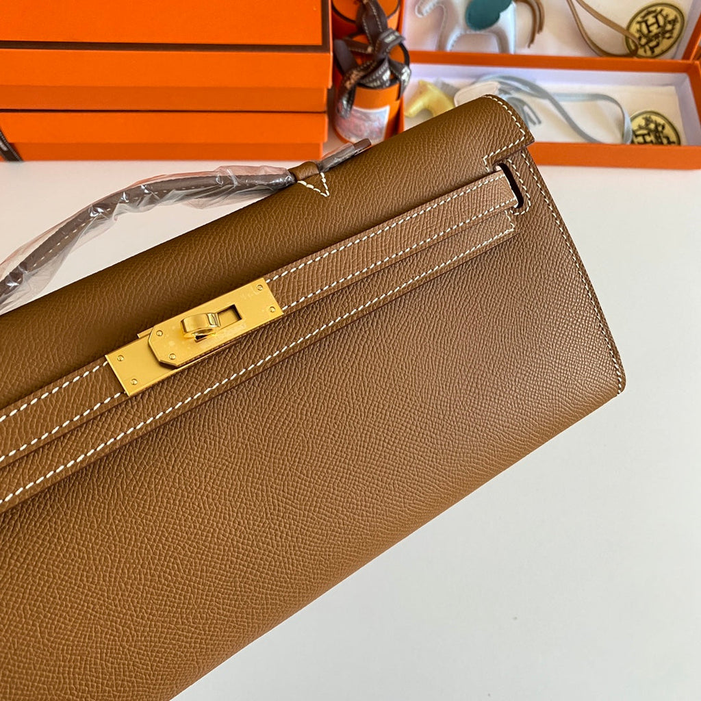 KELLY CUT 31 IN BRONZE BROWN CALFSKIN WITH GOLD HARDWARE