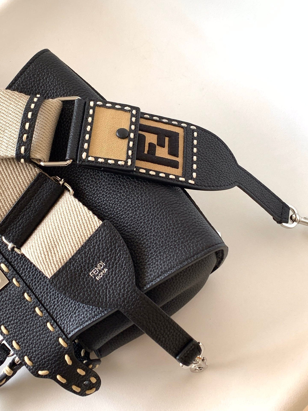 Peekaboo Mini Selleria Bag 23cm black leather shw with 220 hand-sewn stitches