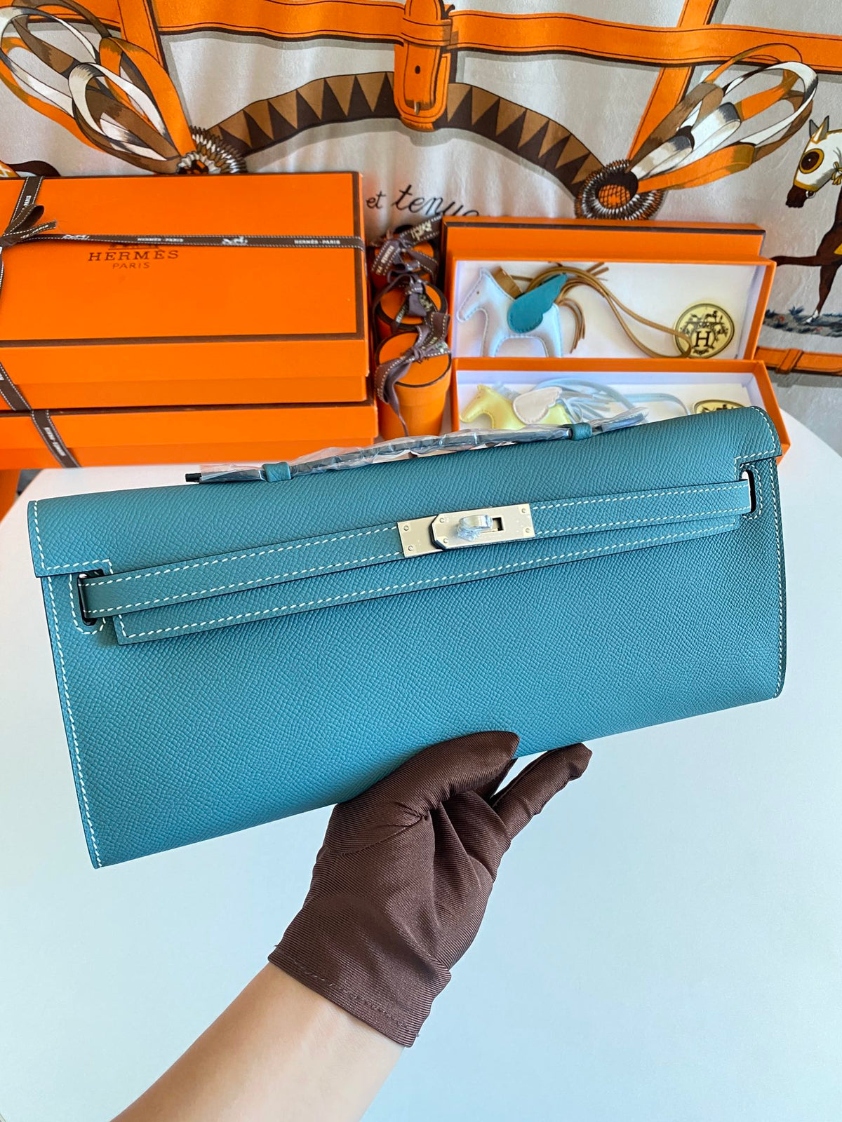 KELLY CUT 31 IN AZURE BLUE CALFSKIN WITH SILVER HARDWARE