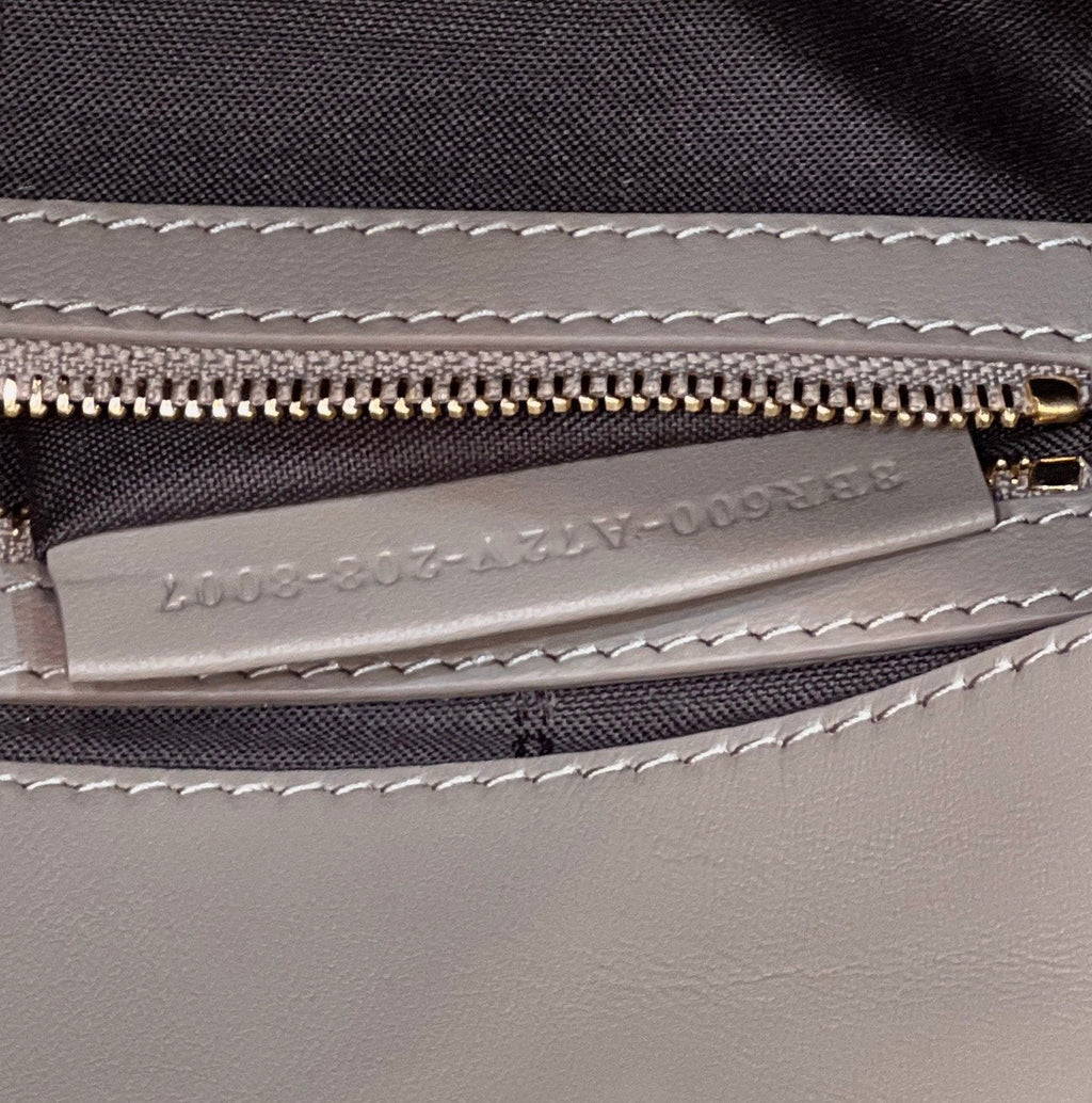BAGUETTE WITH FF MOTIF 27 IN PINE CONE SOFT LAMBSKIN GOLD HARDWARE