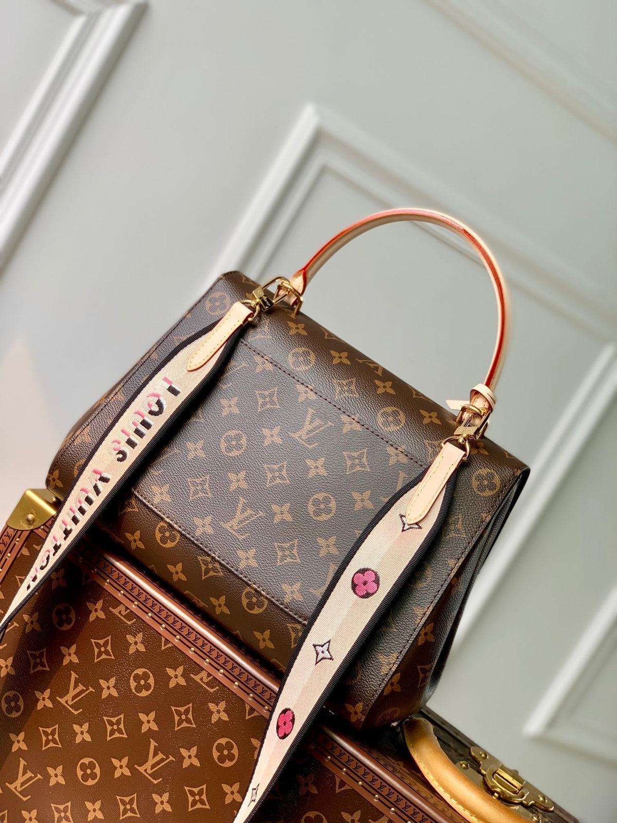 CLUNY MM HANDBAG 33 IN BROWN MONOGRAM CALFSKIN BEIGE BLACK EMBROIDERED LOGO CANVAS