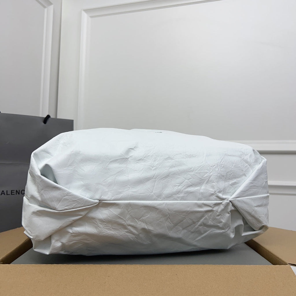 CRUSH LARGE TOTE BAG 46 IN WHITE CRUSHED CALFSKIN SILVER HARDWARE