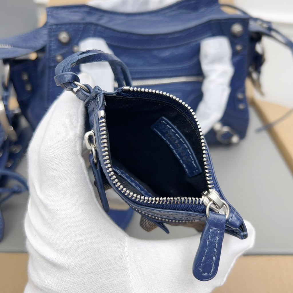 NEO CAGOLE 26 IN NAVY LAMBSKIN