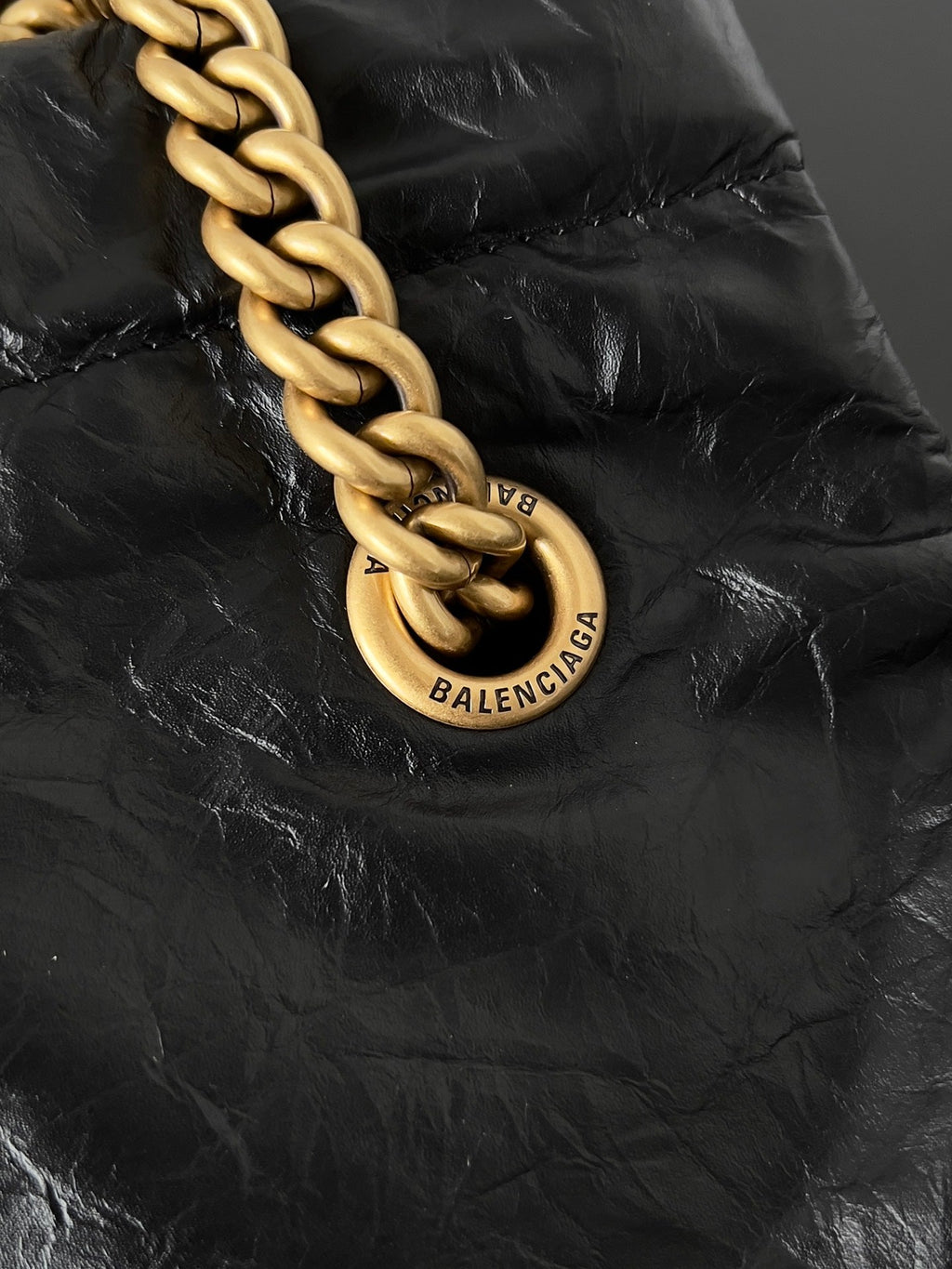 CRUSH SMALL TOTE BAG 26 IN BLACK CRUSHED CALFSKIN GOLD HARDWARE