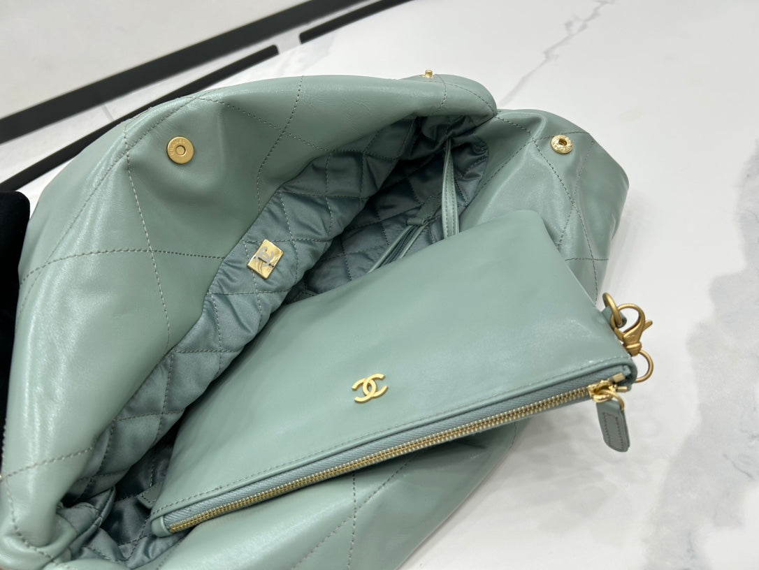 CC MEDIUM 37 HANDBAG IN GREEN SAGE CALFSKIN GOLD HARDWARE