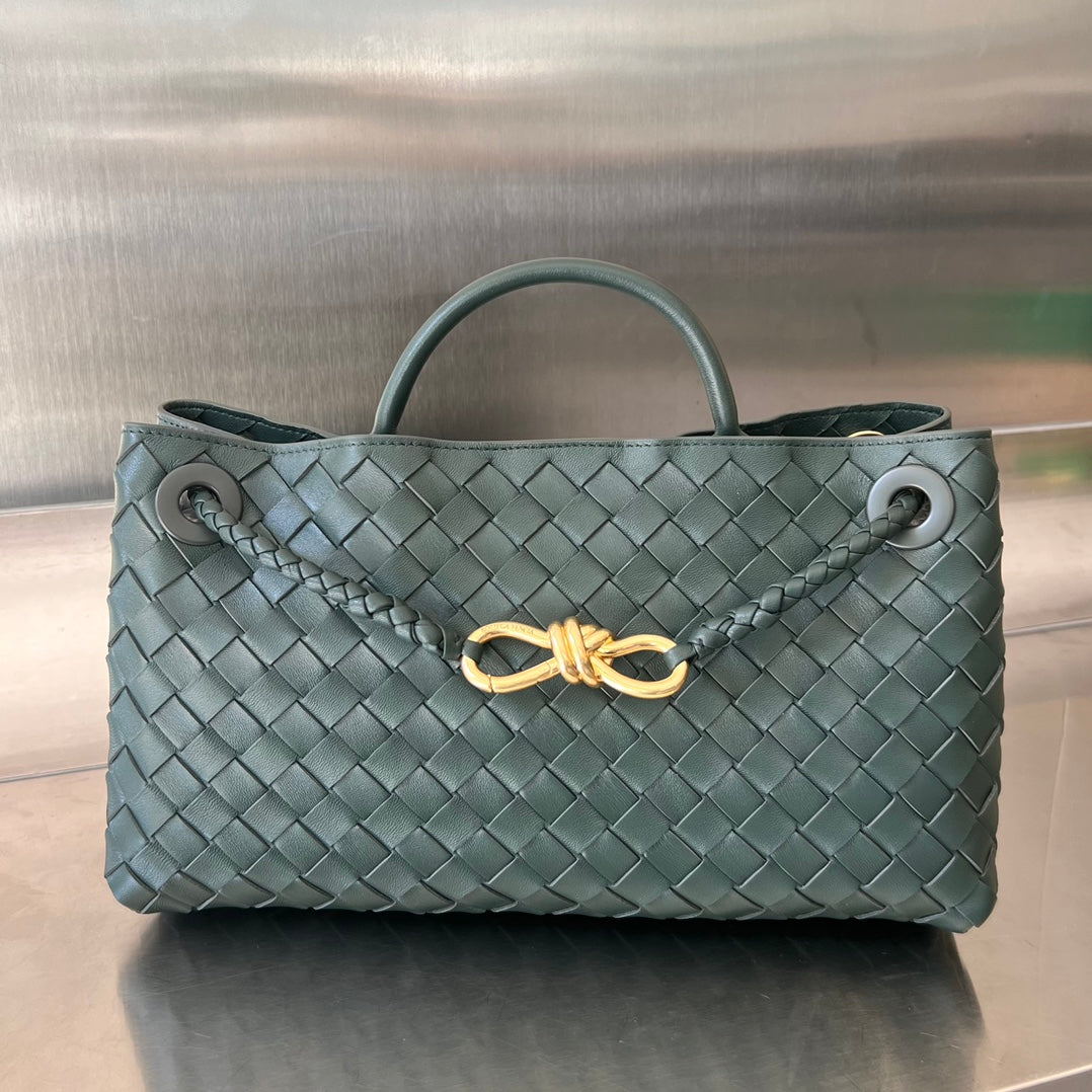 SMALL ANDIAMO 29 IN DARK GREEN LAMBSKIN