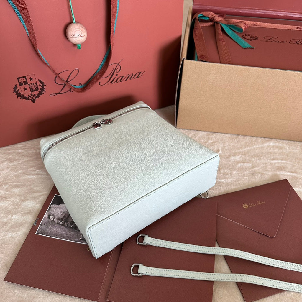 EXTRA POCKET BACKPACK L23.5 IN WHITE CALFSKIN WITH SILVER HARDWARE