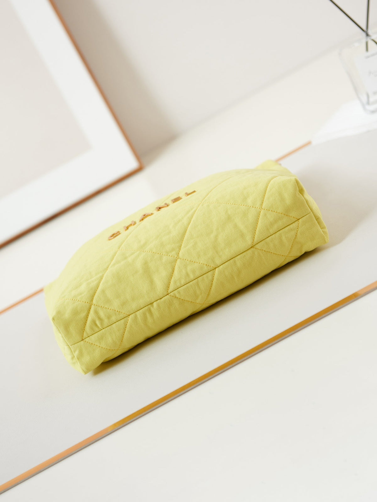 CC CLASSIC MEDIUM 37 BAG IN YELLOW CORN CANVAS