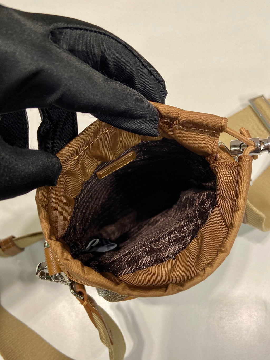 PHONE BAG 18 IN SEPIA BROWN RE-NYLON