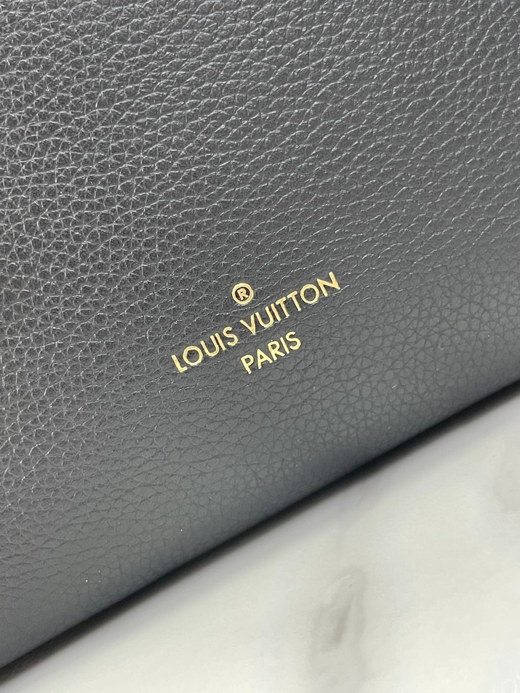 SIDE TRUNK MINI 18 IN BLACK CALFSKIN GOLD HARDWARE