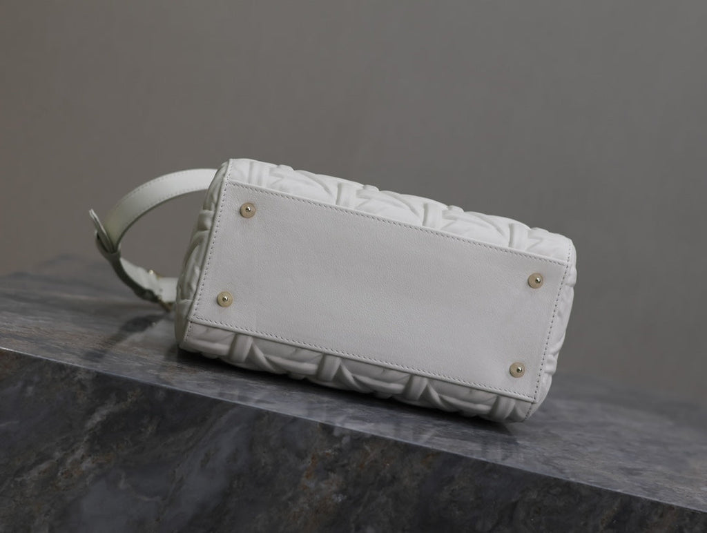 LADY BAG 24 IN WHITE GRAPHIC CANNAGE CALFSKIN PALE GOLD-FINISH METAL CHARMS