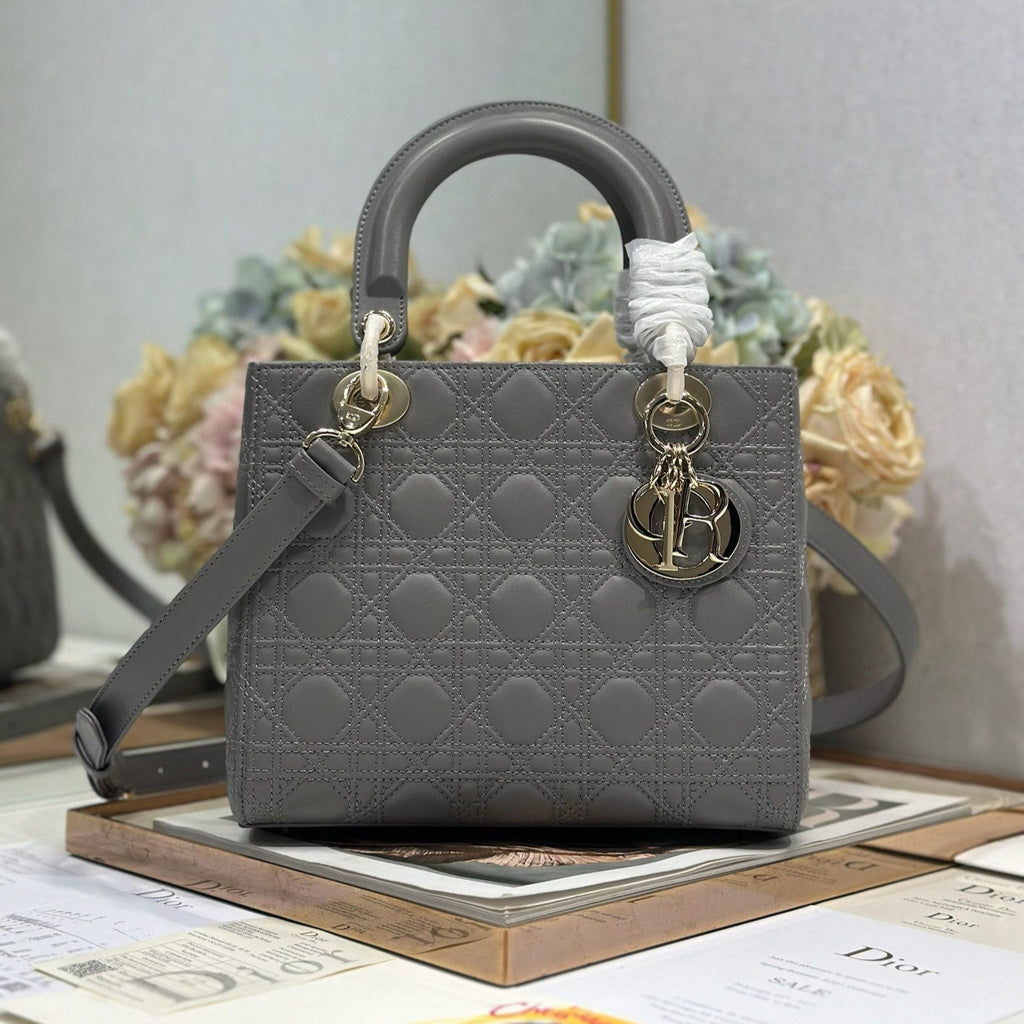 LADY SMALL BAG 24 IN GREY MACROCANNAGE LAMBSKIN GOLD HARDWARE