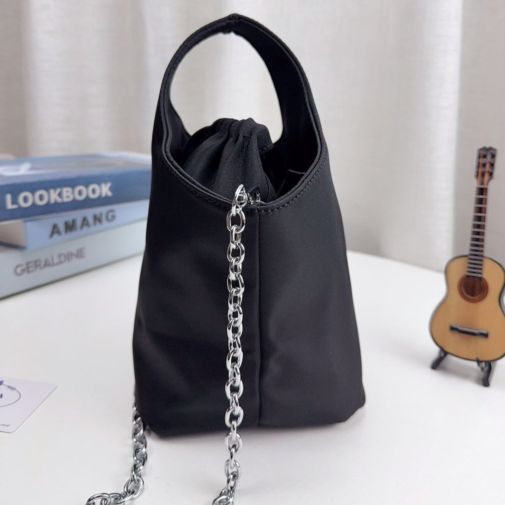 DRAWSTRING BUCKET BAG 20 IN BLACK RE-NYLON SILVER CHAIN