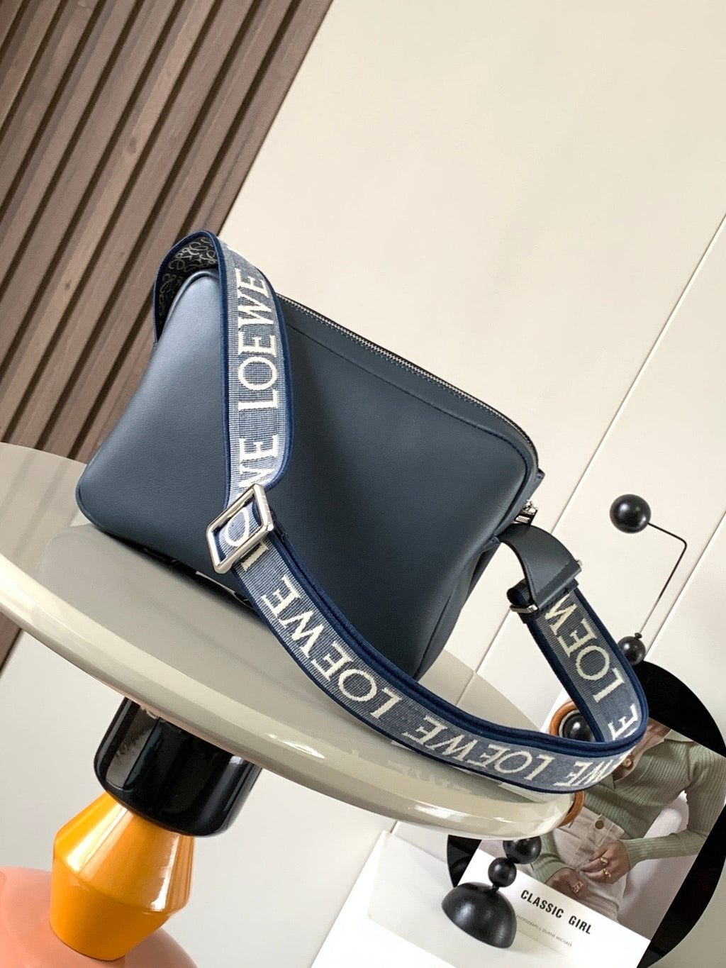 LO Messenger Bag