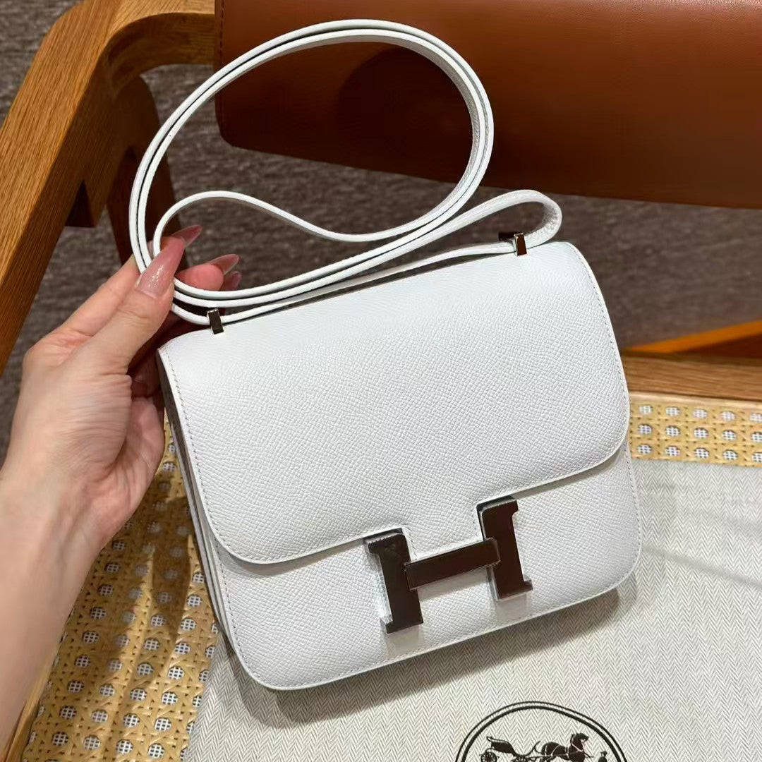 HM CONSTANCE BAGS 19 WHITE LAMBSKIN GOLD BUCKLE