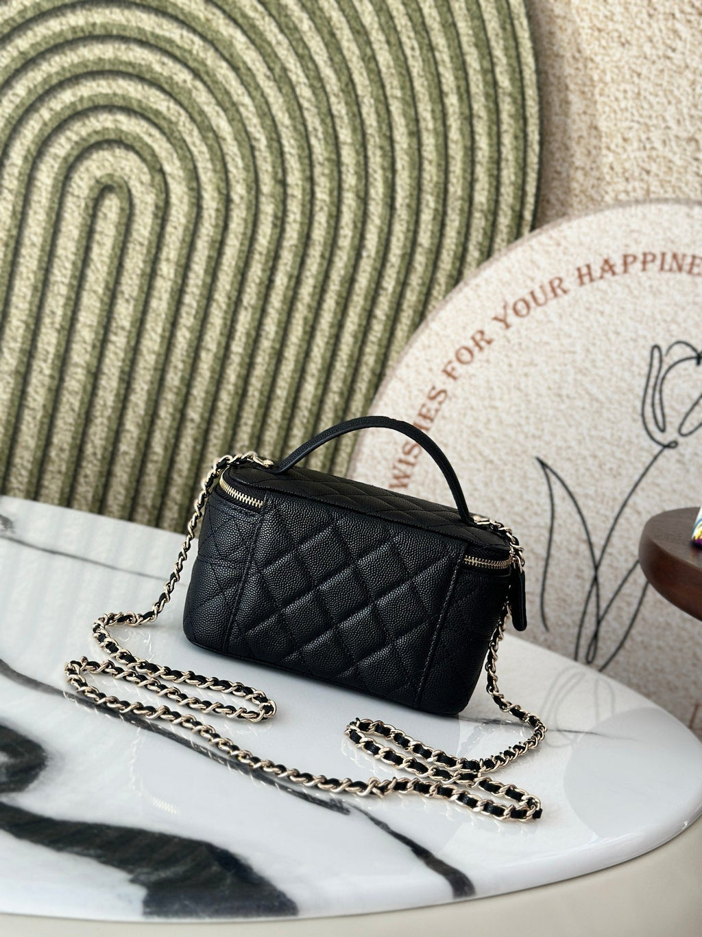 VANITY 17 CAVIAR WITH HANDLE IN BLACK CALFSKIN GOLD HARDWARE