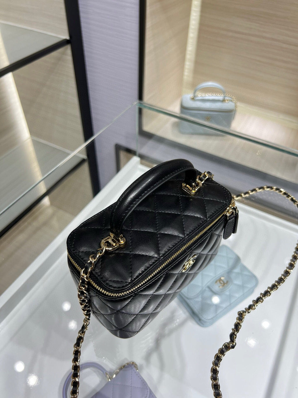 VANITY 17 TOP HANDLE IN BLACK QUILTED LAMBSKIN GOLD HARDWARE