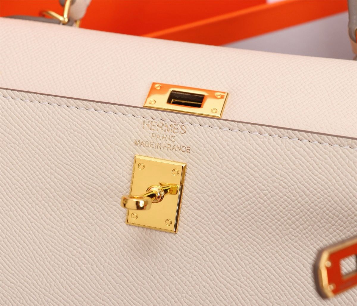 HERM Kelly 25 Cream Togo Leather Gold Hardware