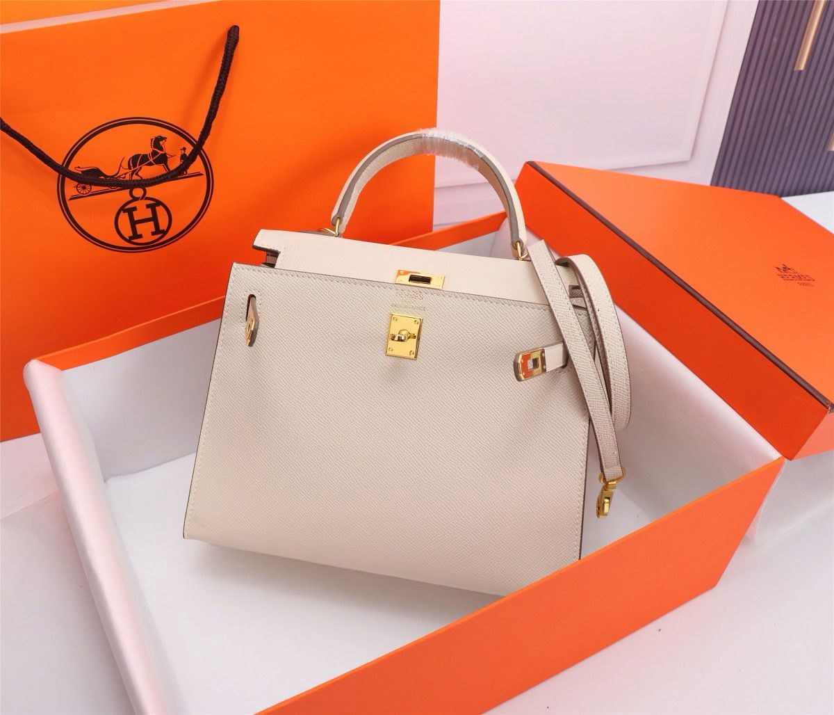 HERM Kelly 25 Cream Togo Leather Gold Hardware