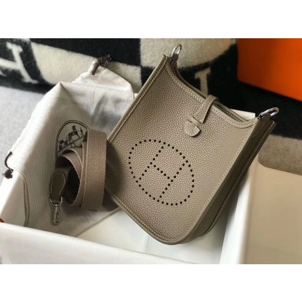 HERM Evelyne III TPM Bag In Taupe Clemence Leather