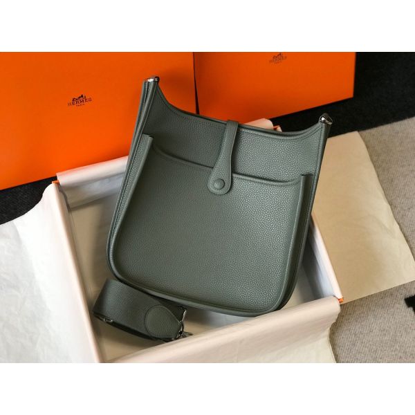 HERM Evelyne III 29 PM Bag In Vert Amande Clemence Leather