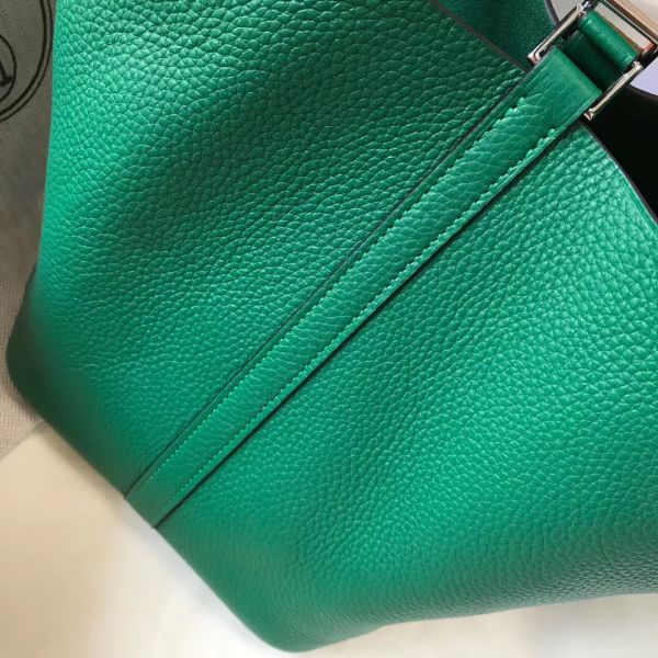 HERM Picotin Lock 18 Bag In Vert Vertigo Clemence Leather