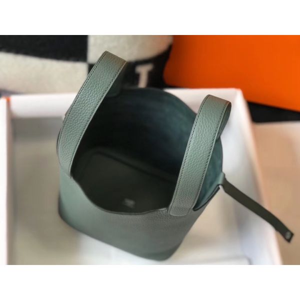 HERM Picotin Lock 18 Bag In Vert Amande Clemence Leather