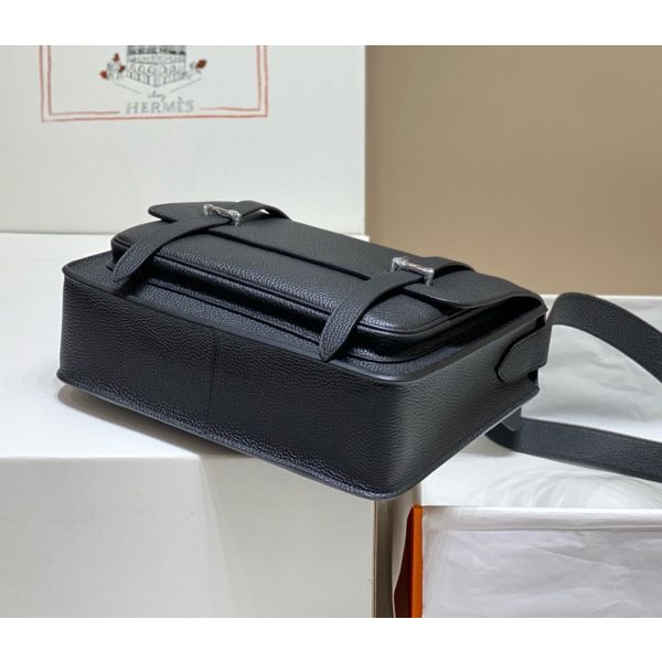 HERM Steve 30 Messenger Bag in Black Clemence Leather