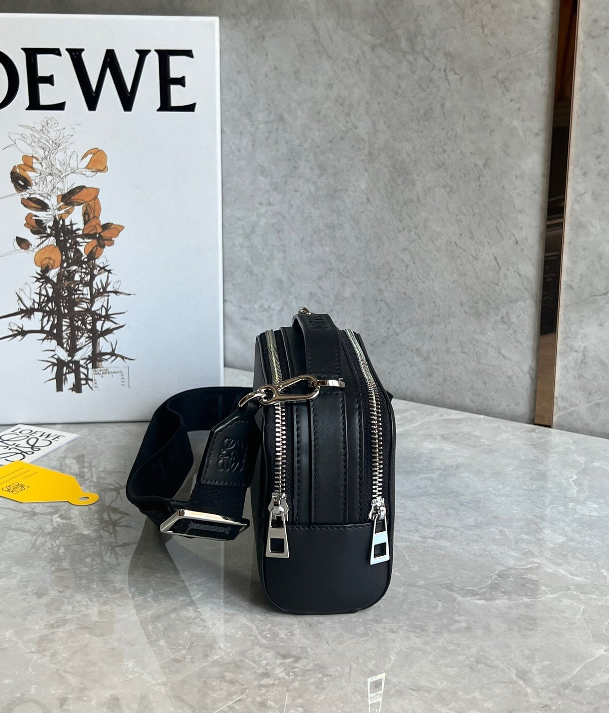 LO Messenger Bag