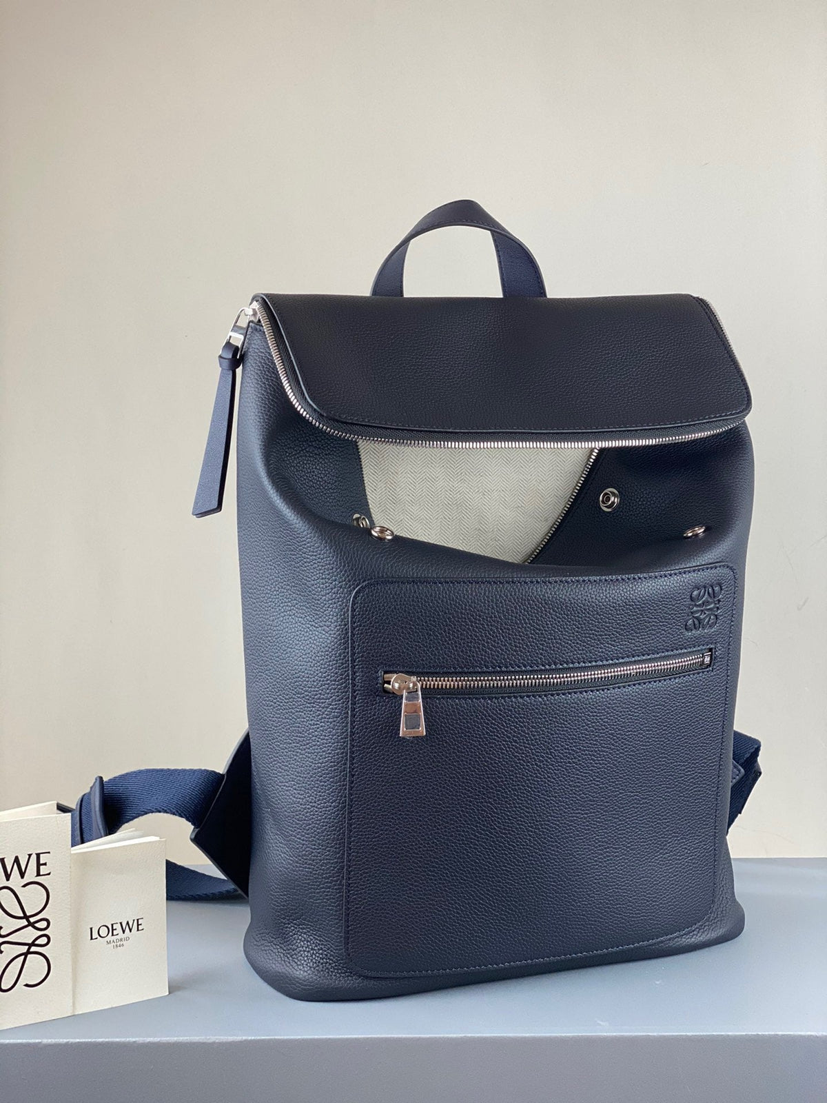LO Backpack