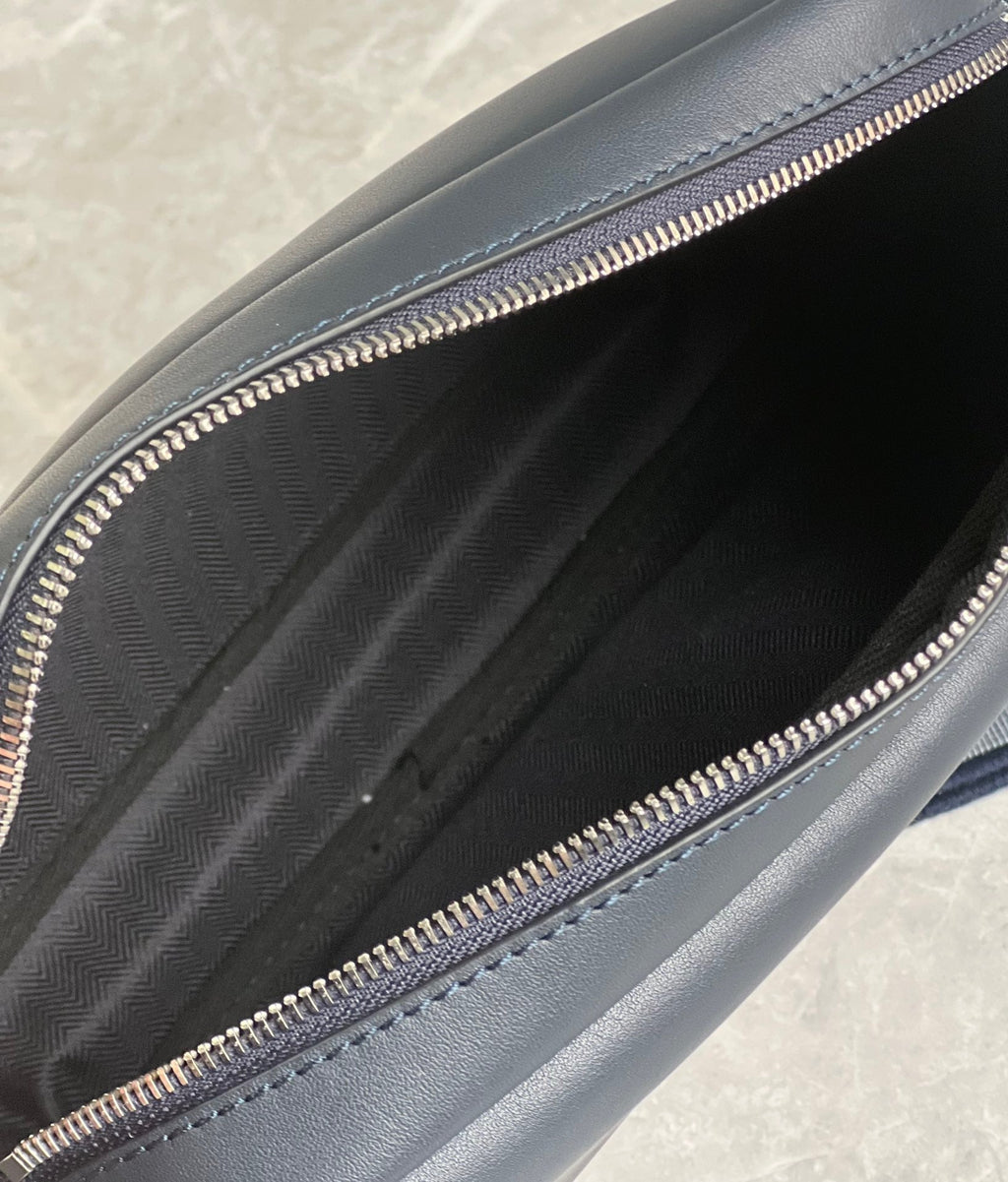 LO Messenger Bag