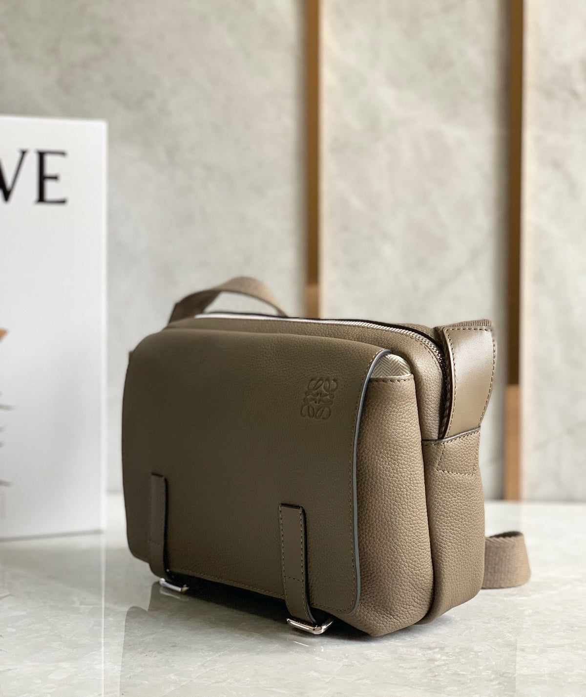 LO Messenger Bag