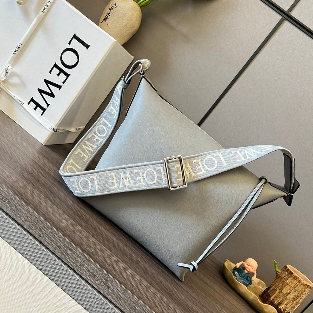 LO Messenger Bag