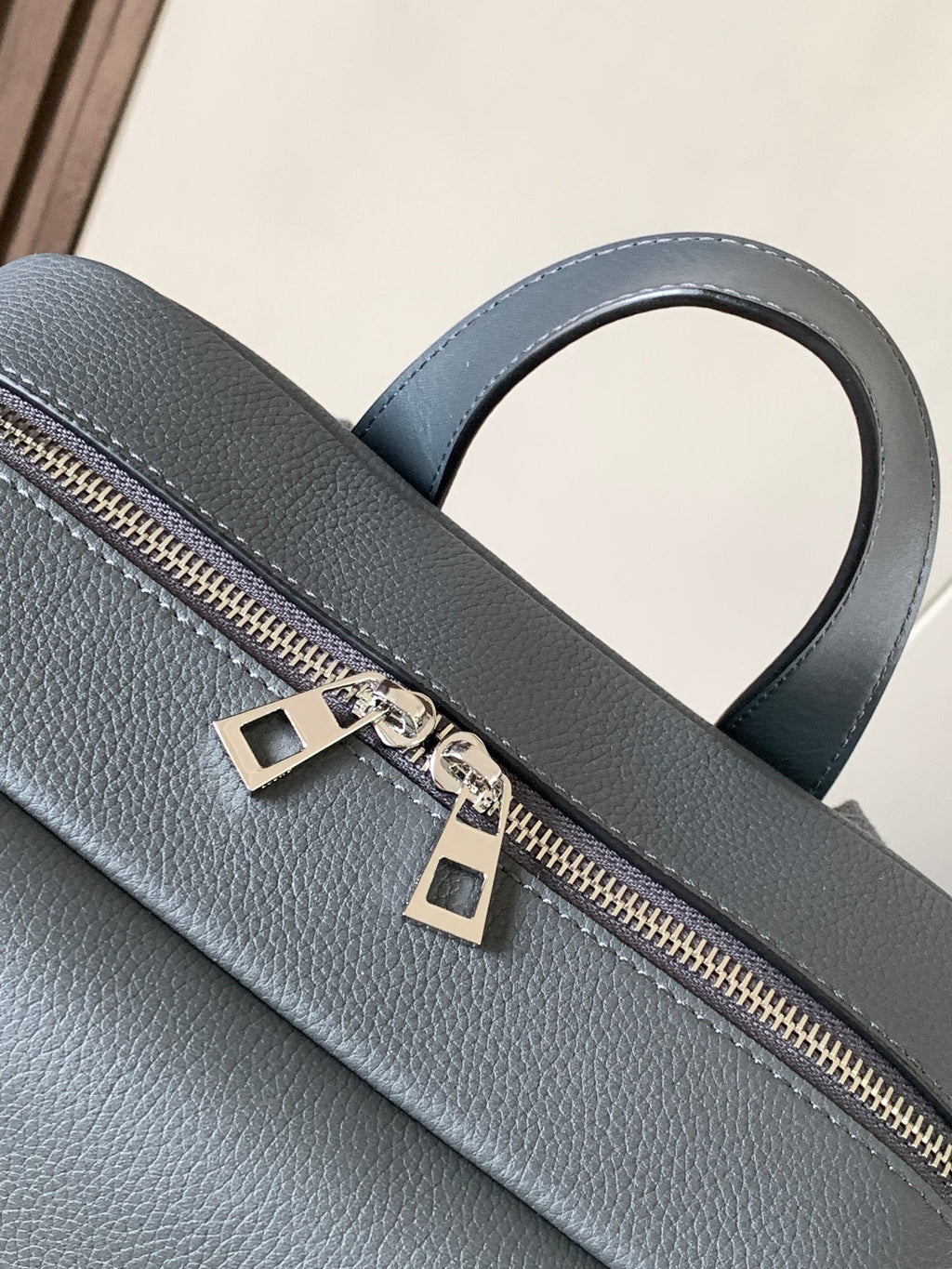 LO Backpack
