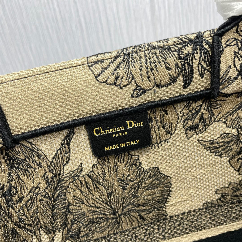 DIO BookTote