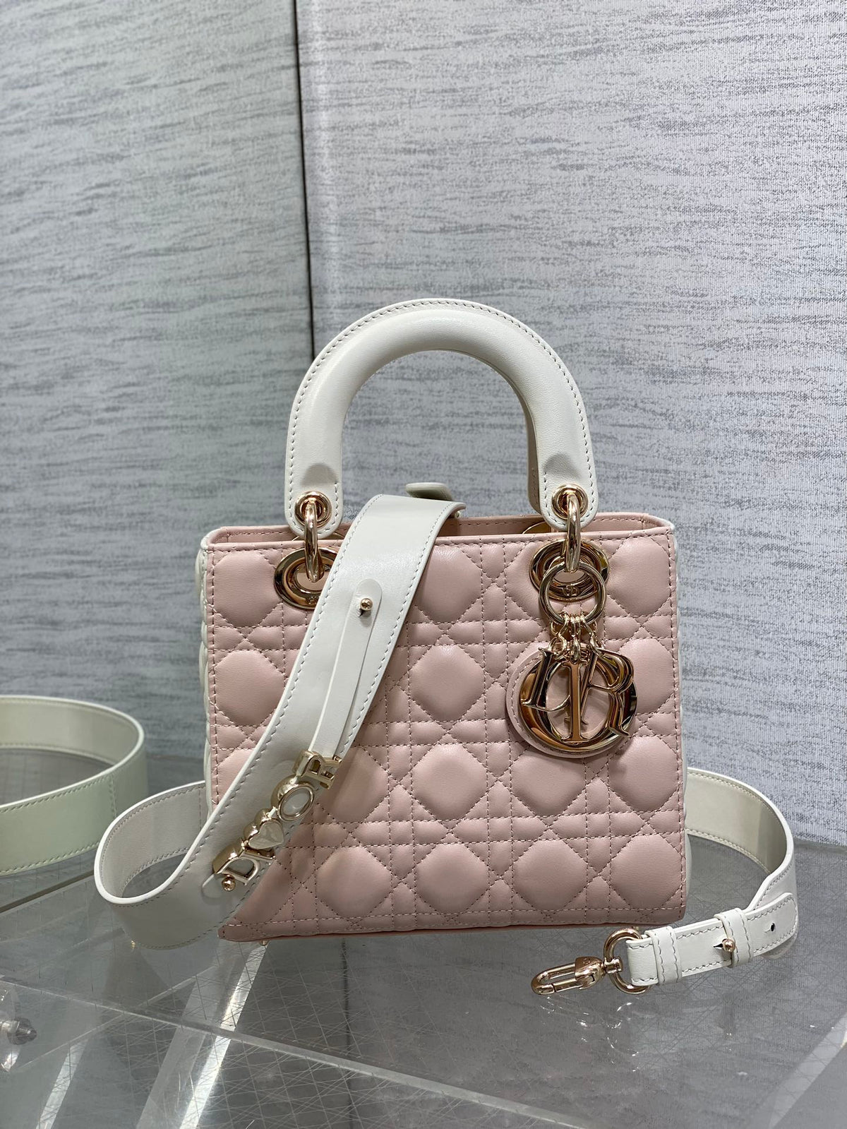 MEDIUM LADY BAG 20 IN BABY PINK QUILTED MACROCANNAGE CALFSKIN WHITE STRAP