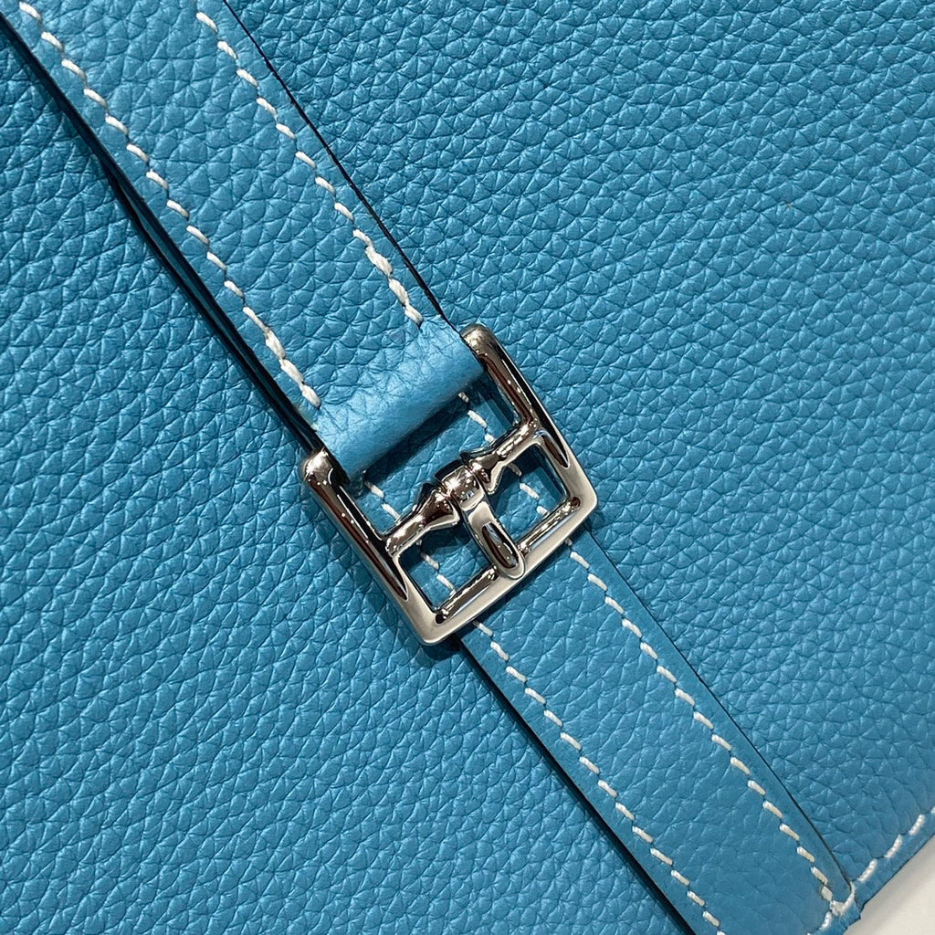 HALZAN 25 HANDLE BAG IN FOUNTAIN BLUE GRAINED CALFSKIN